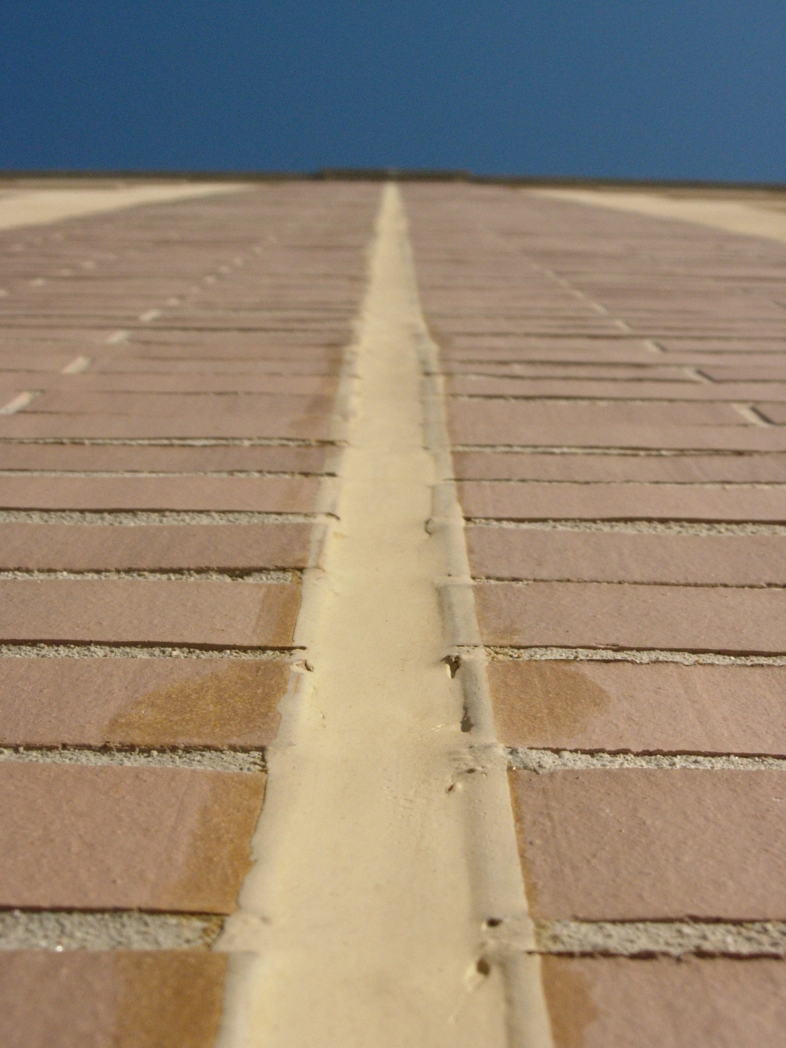 SELLADO DE JUNTAS DE DILATACIÓN 4